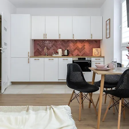 Romeo, D127 Apartamento *