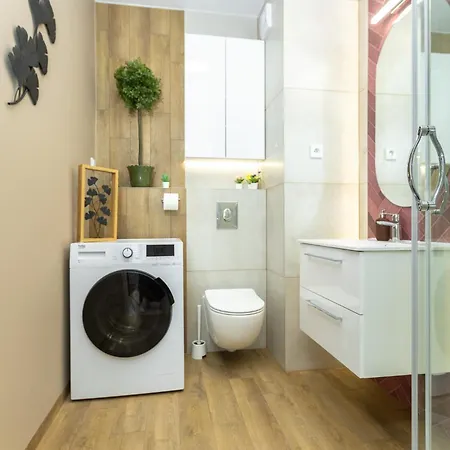 アパート Romeo, D127 *